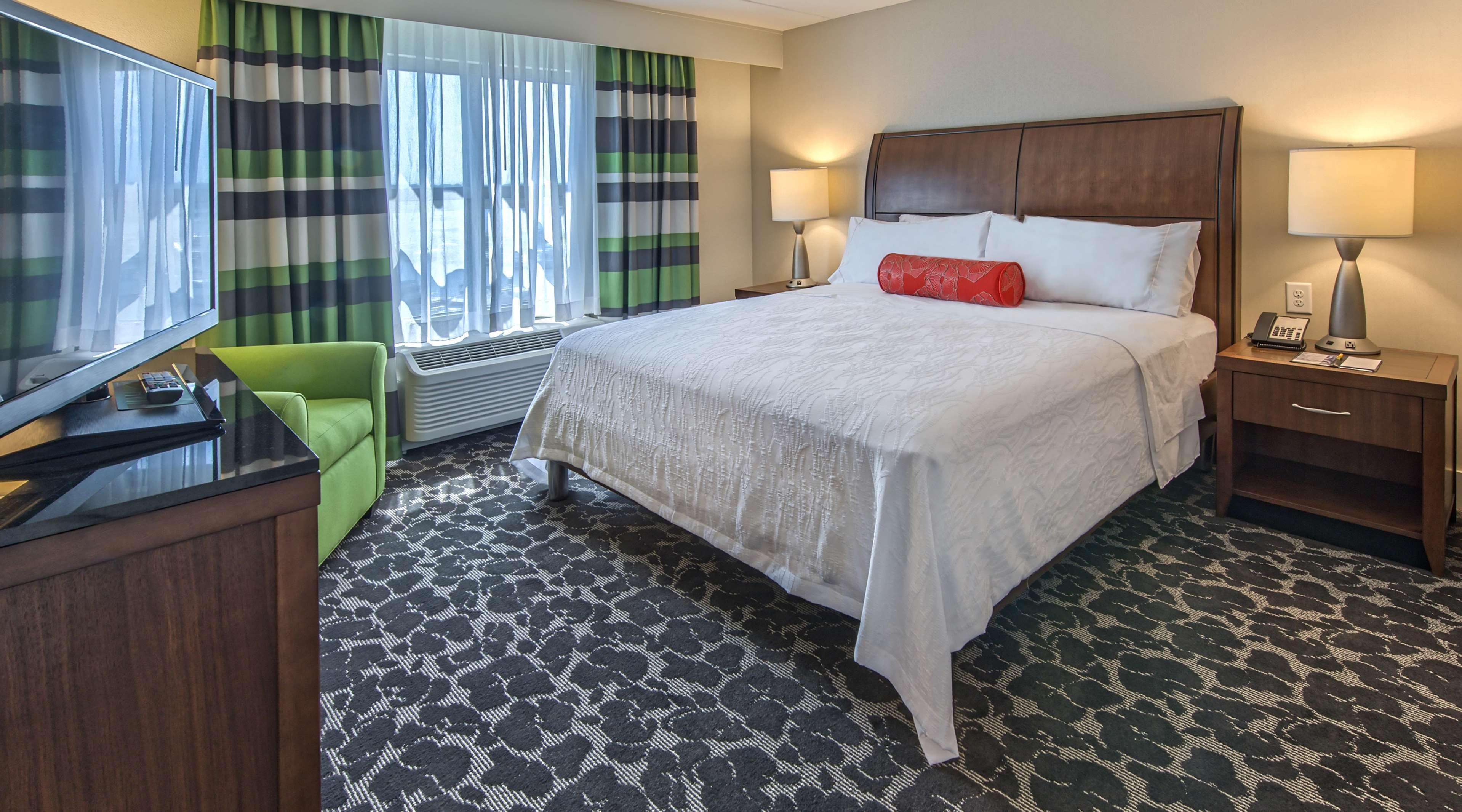 Hilton Garden Inn Charleston Waterfront/Downtown Extérieur photo