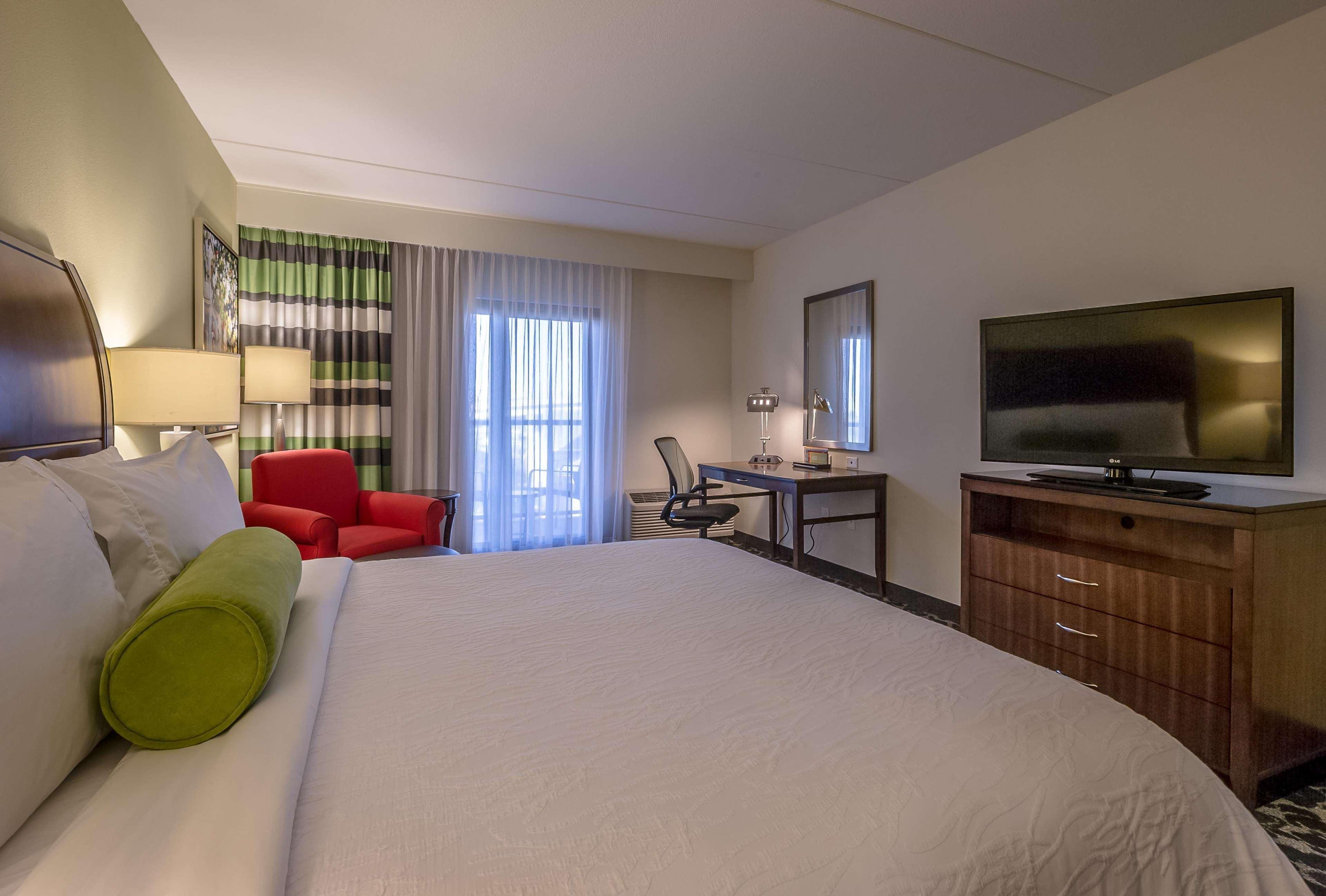 Hilton Garden Inn Charleston Waterfront/Downtown Extérieur photo