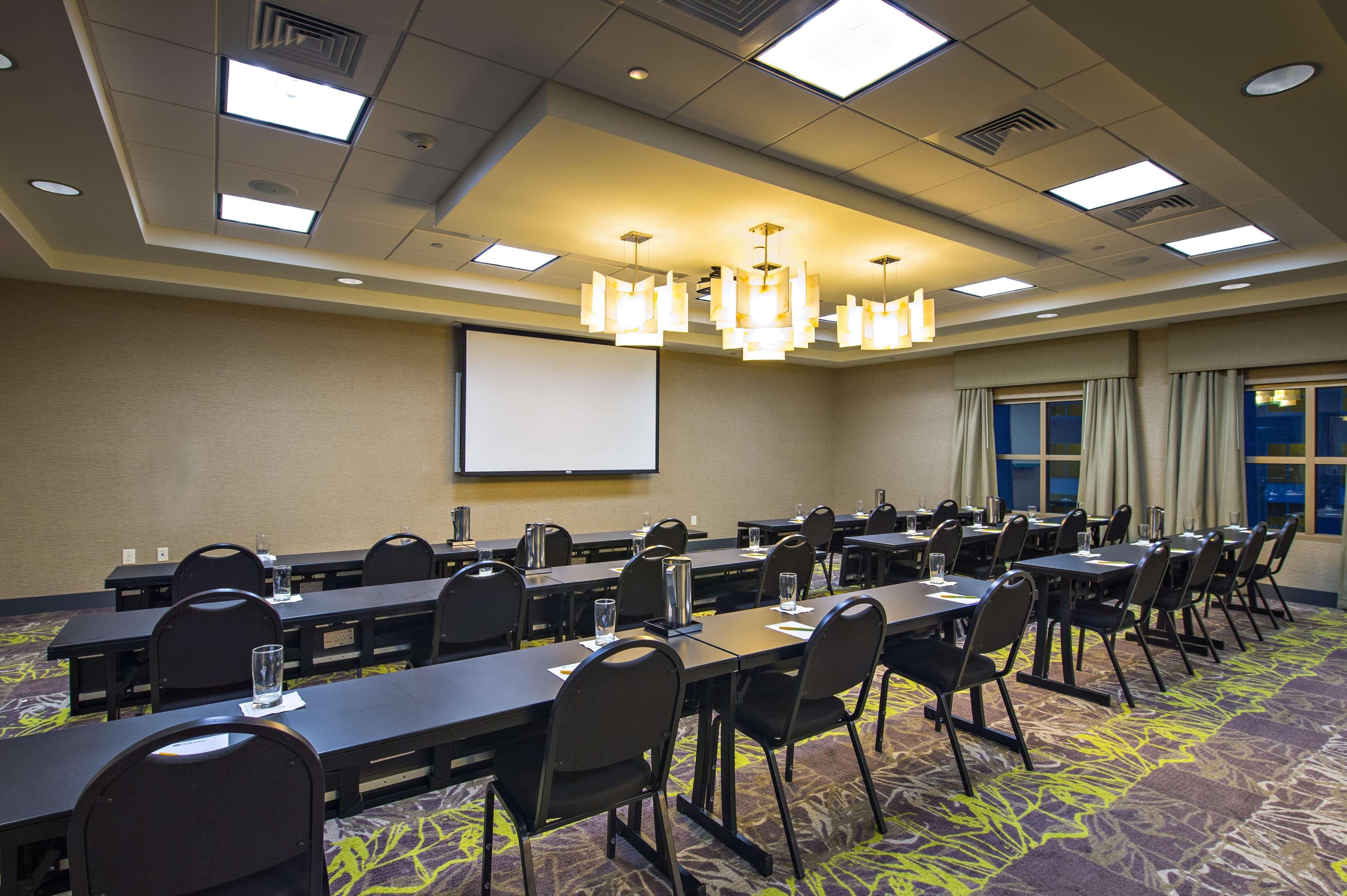 Hilton Garden Inn Charleston Waterfront/Downtown Extérieur photo