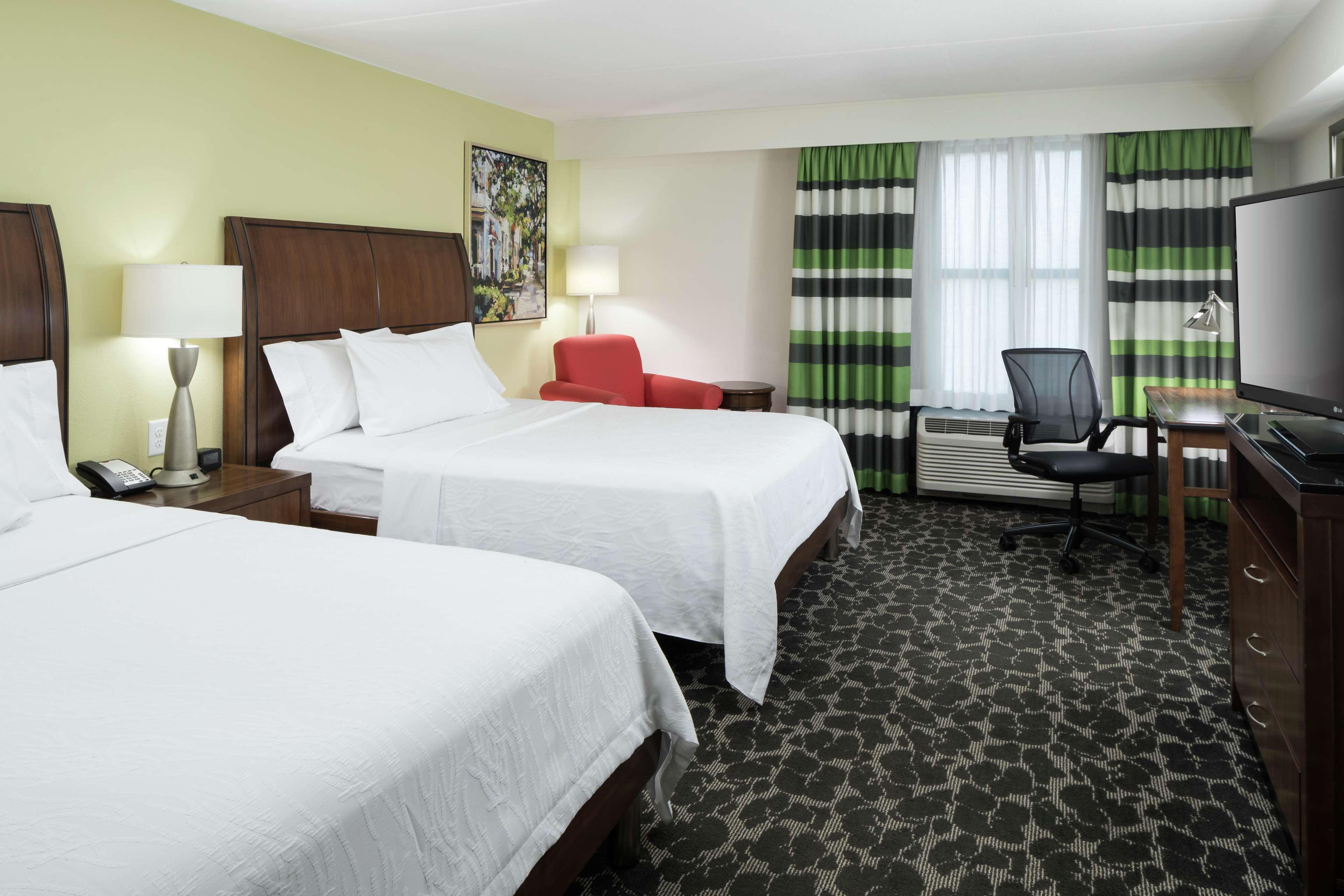 Hilton Garden Inn Charleston Waterfront/Downtown Extérieur photo